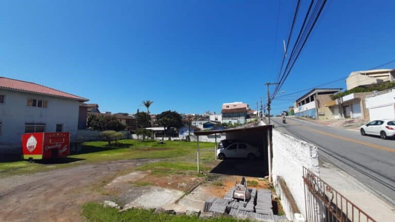 Terreno à venda com 900m² – Jardim Atlântico, Florianópolis, SC.