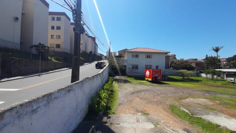 Terreno à venda com 900m² – Jardim Atlântico, Florianópolis, SC.