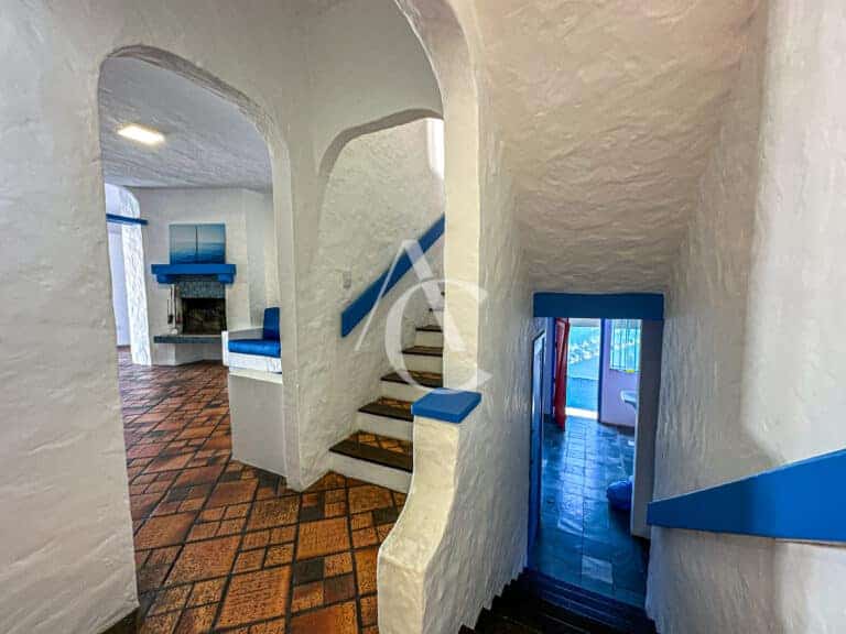 Casa à venda, com piscina, churrasqueira – Canto da Lagoa, Florianópolis/SC.