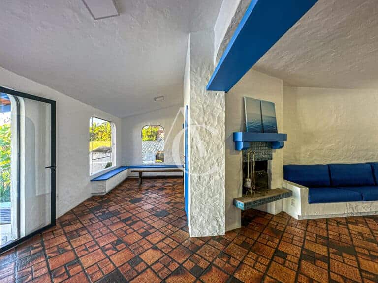 Casa à venda, com piscina, churrasqueira – Canto da Lagoa, Florianópolis/SC.