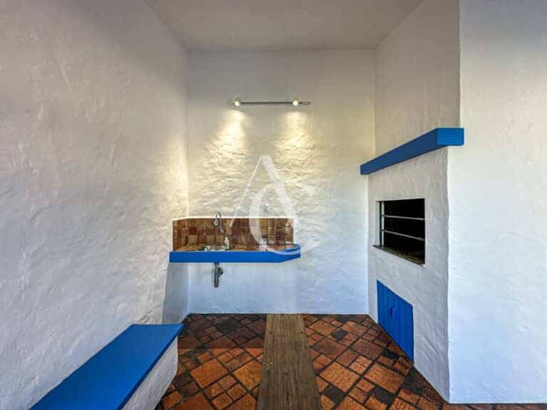 Casa à venda, com piscina, churrasqueira – Canto da Lagoa, Florianópolis/SC.