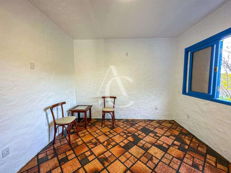 Casa à venda, com piscina, churrasqueira – Canto da Lagoa, Florianópolis/SC.