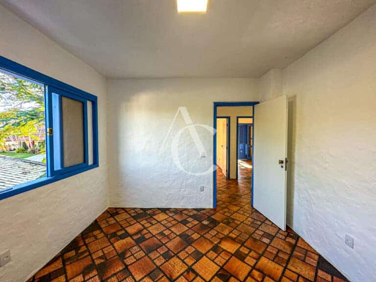 Casa à venda, com piscina, churrasqueira – Canto da Lagoa, Florianópolis/SC.