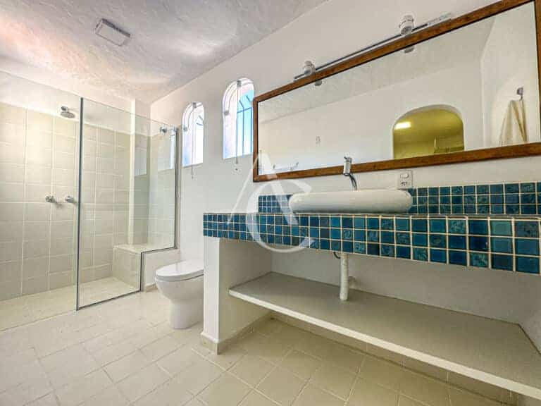 Casa à venda, com piscina, churrasqueira – Canto da Lagoa, Florianópolis/SC.