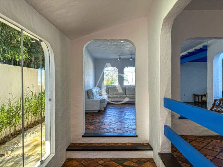 Casa à venda, com piscina, churrasqueira – Canto da Lagoa, Florianópolis/SC.