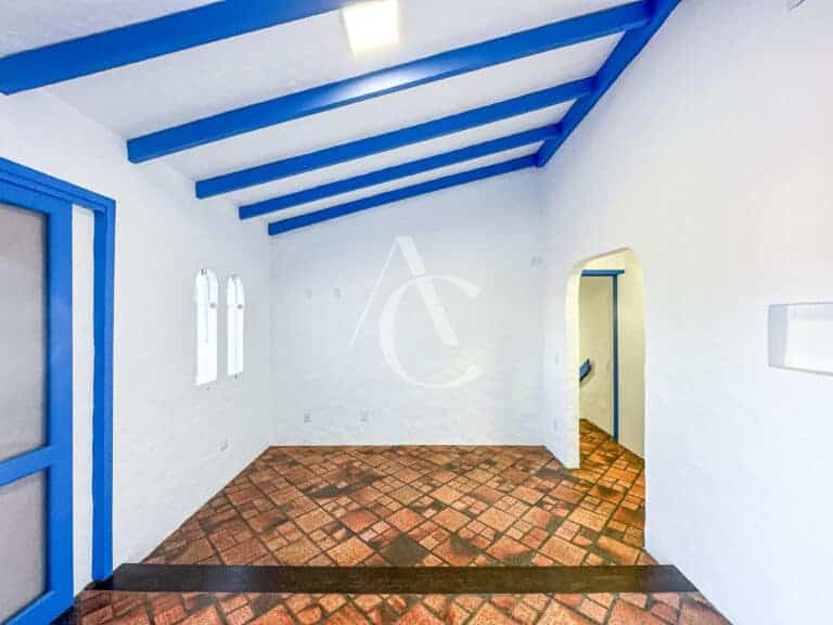 Casa à venda, com piscina, churrasqueira – Canto da Lagoa, Florianópolis/SC.