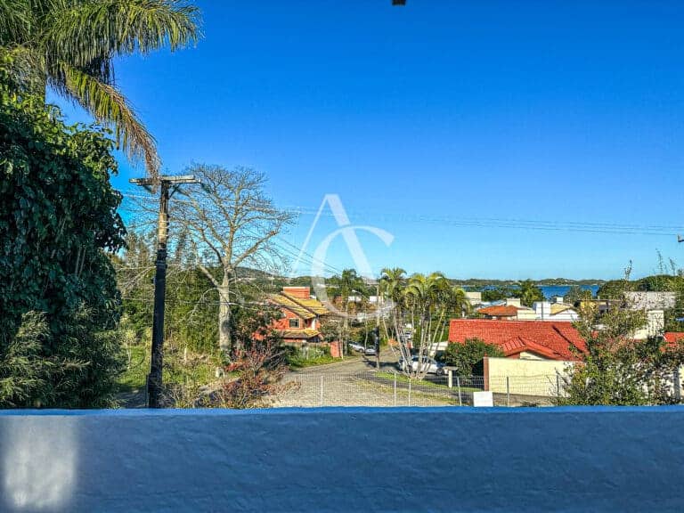 Casa à venda, com piscina, churrasqueira – Canto da Lagoa, Florianópolis/SC.