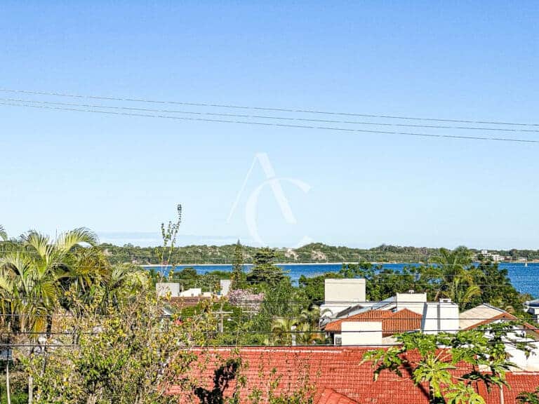 Casa à venda, com piscina, churrasqueira – Canto da Lagoa, Florianópolis/SC.