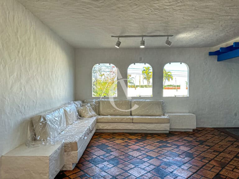 Casa à venda, com piscina, churrasqueira – Canto da Lagoa, Florianópolis/SC.