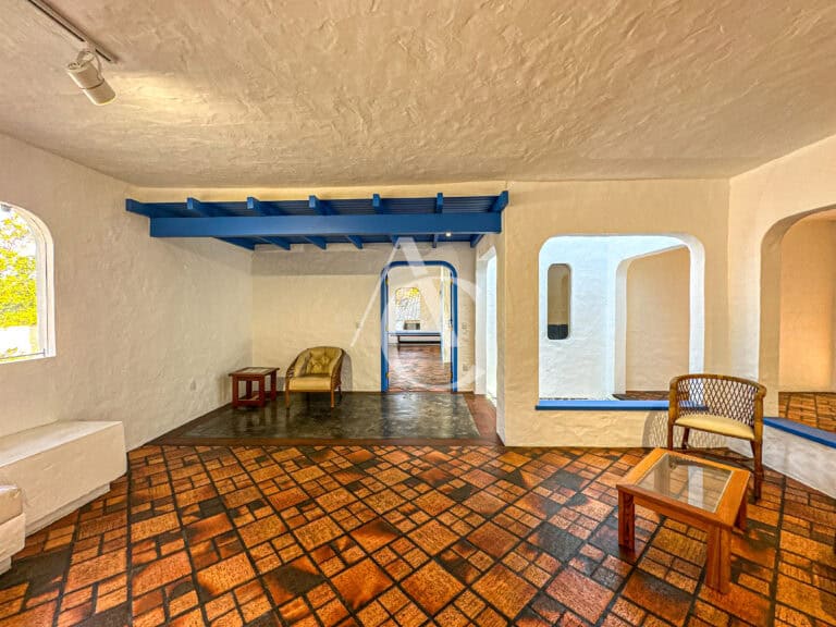 Casa à venda, com piscina, churrasqueira – Canto da Lagoa, Florianópolis/SC.