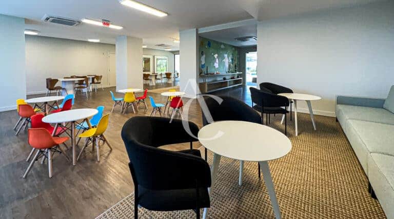 Apartamento à venda, 2 quartos sendo 1 suíte – Centro – Florianópolis, SC.