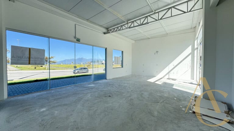 RESERVADO – Loja para alugar – 76,75m² – Campinas – São José,SC.