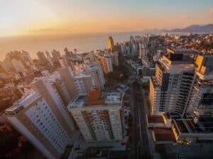 Vista aérea do Bairro Centro em Florianópolis
