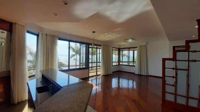 Apartamento para alugar vista mar, 4 quartos sendo 2 suítes, 4 vagas de garagem, piscina – Centro – Florianópolis, SC.