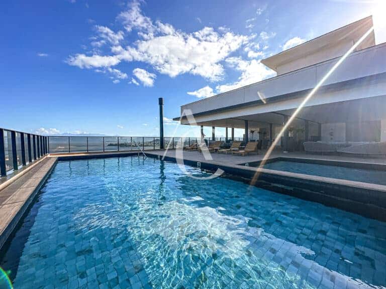 Apartamento à venda, 2 quartos sendo 1 suíte – Centro – Florianópolis, SC.