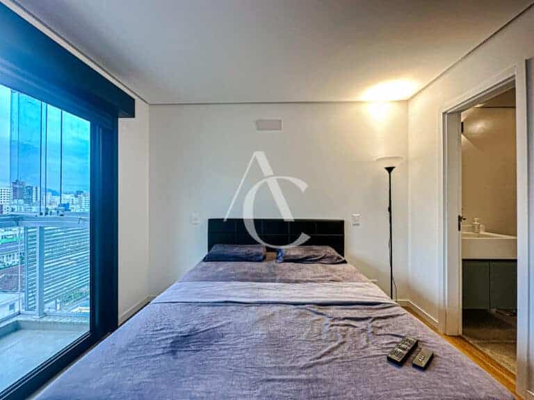 Estudio com sacada à venda – Centro – Florianópolis.