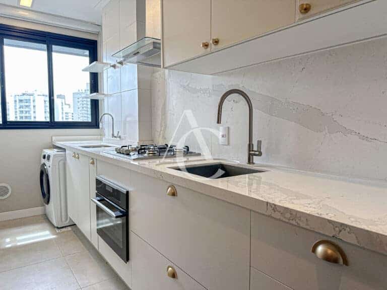 Apartamento à venda, 2 quartos sendo 1 suíte – Centro – Florianópolis, SC.