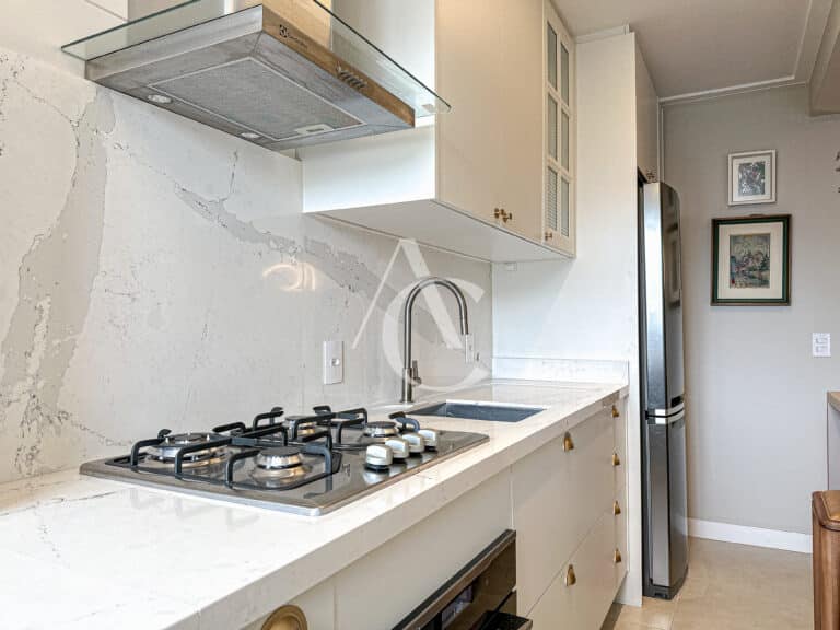 Apartamento à venda, 2 quartos sendo 1 suíte – Centro – Florianópolis, SC.