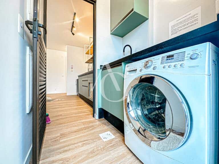 Estudio com sacada à venda – Centro – Florianópolis.