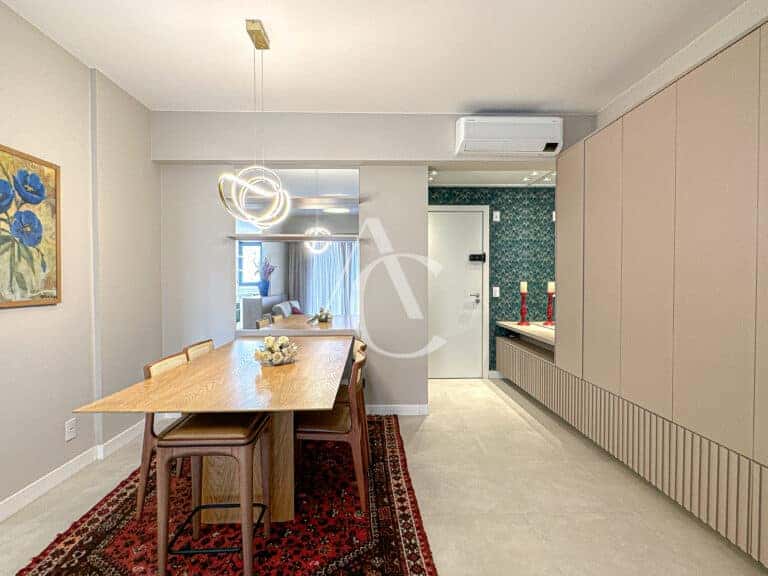 Apartamento à venda, 2 quartos sendo 1 suíte – Centro – Florianópolis, SC.