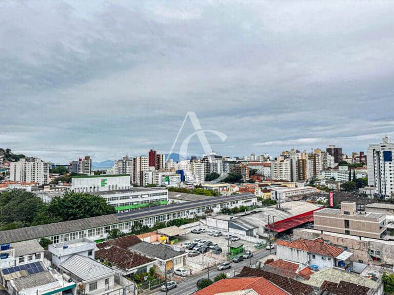 Estudio com sacada à venda – Centro – Florianópolis.