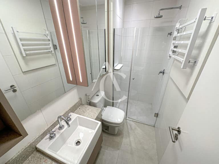 Apartamento à venda, 2 quartos sendo 1 suíte – Centro – Florianópolis, SC.