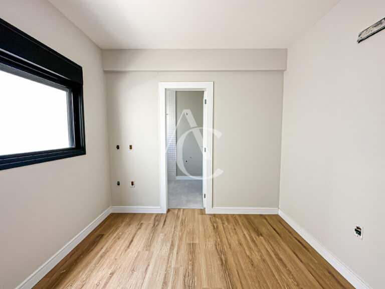 Casa à venda, 3 suítes, piscina, vista mar  – Centro – Florianópolis, SC.