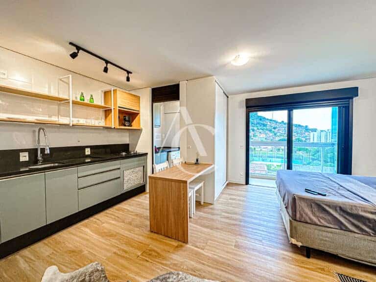 Estudio com sacada à venda – Centro – Florianópolis.