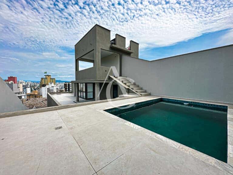 Casa à venda, 3 suítes, piscina, vista mar  – Centro – Florianópolis, SC.