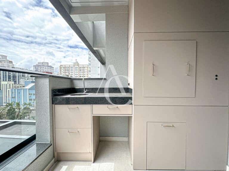 Apartamento à venda, 2 quartos sendo 1 suíte – Centro – Florianópolis, SC.