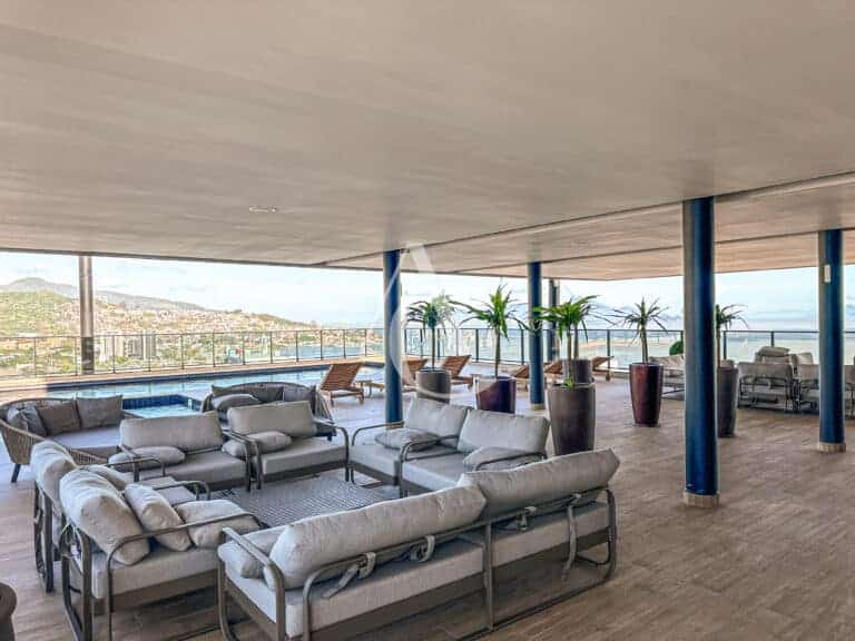 Apartamento à venda, 2 quartos sendo 1 suíte – Centro – Florianópolis, SC.