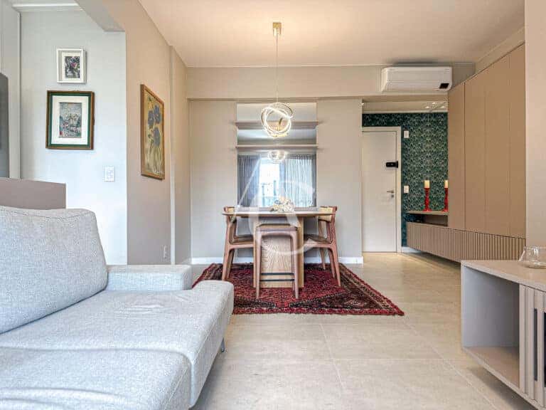 Apartamento à venda, 2 quartos sendo 1 suíte – Centro – Florianópolis, SC.