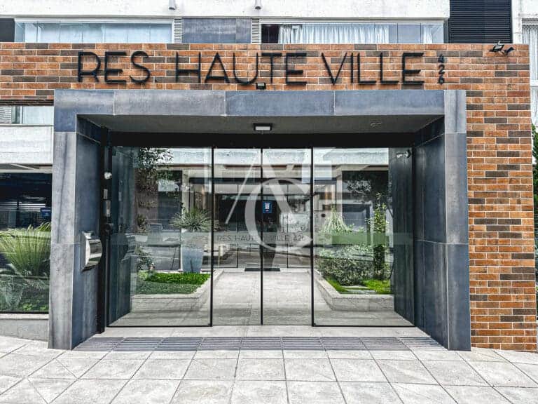 Estudio com sacada à venda – Centro – Florianópolis.