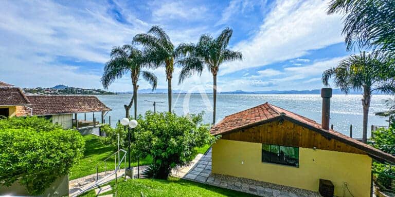 Casa a venda – Cacupé, Florianópolis, SC.