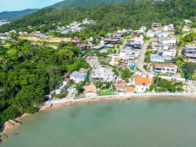 Casa a venda – Cacupé, Florianópolis, SC.