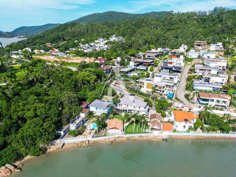 Casa a venda – Cacupé, Florianópolis, SC.