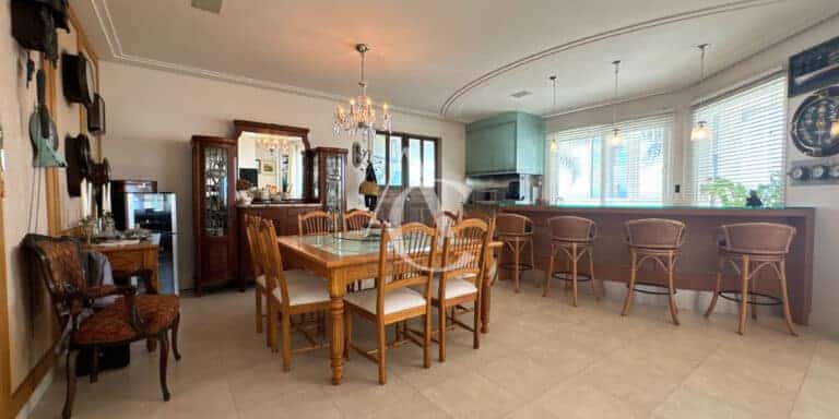 Casa a venda – Cacupé, Florianópolis, SC.