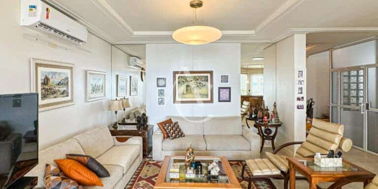 Casa a venda – Cacupé, Florianópolis, SC.