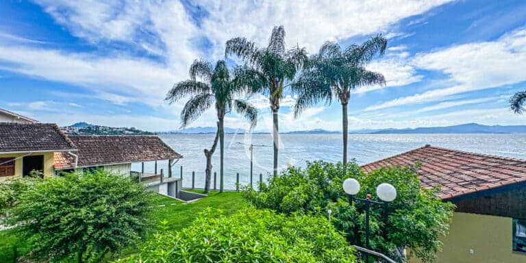 Casa a venda – Cacupé, Florianópolis, SC.