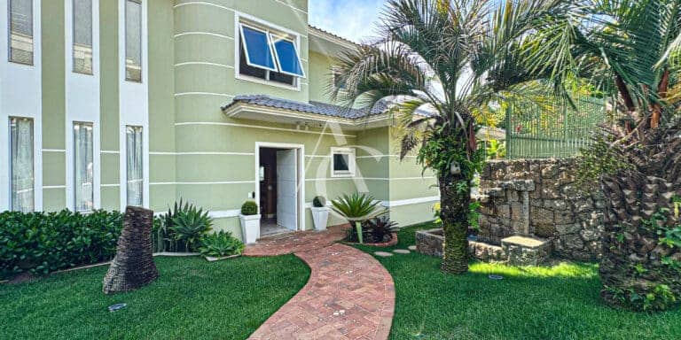 Casa a venda – Cacupé, Florianópolis, SC.