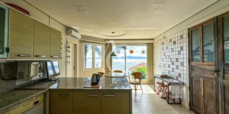 Casa a venda – Cacupé, Florianópolis, SC.