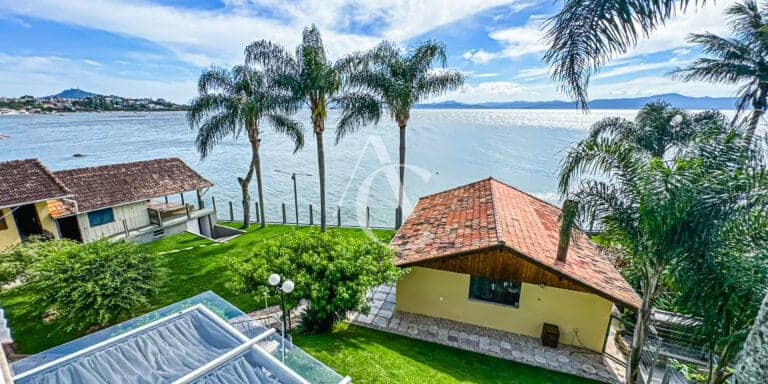 Casa a venda – Cacupé, Florianópolis, SC.