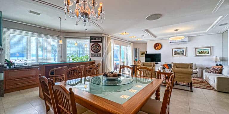 Casa a venda – Cacupé, Florianópolis, SC.