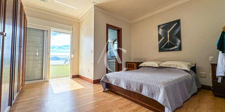 Casa a venda – Cacupé, Florianópolis, SC.