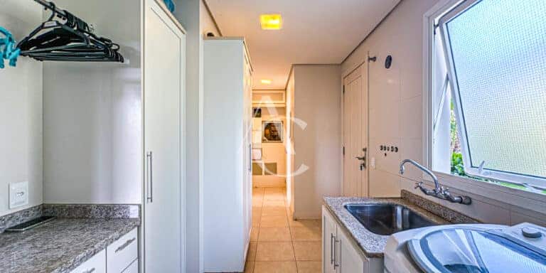 Casa a venda – Cacupé, Florianópolis, SC.