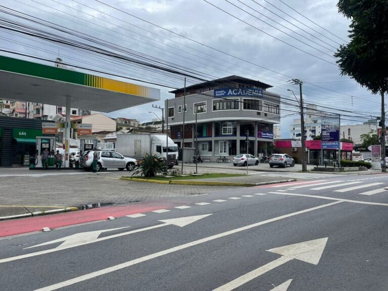 Prédio para locação, Pantanal, Florianópolis, SC.