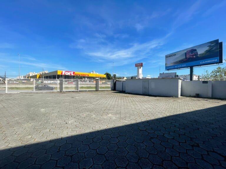 Galpão para locação – BR 101 – São José, SC.
