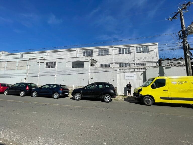 Galpão para locação – BR 101 – São José, SC.