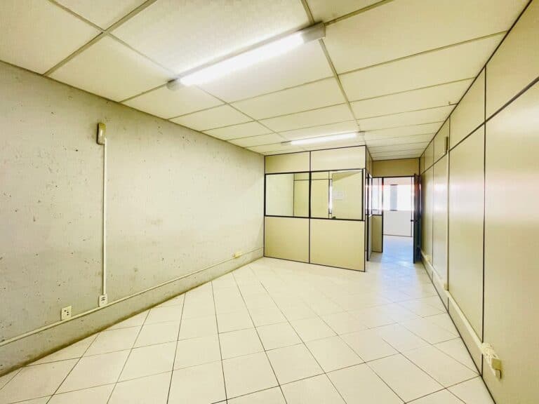 Galpão para locação – BR 101 – São José, SC.