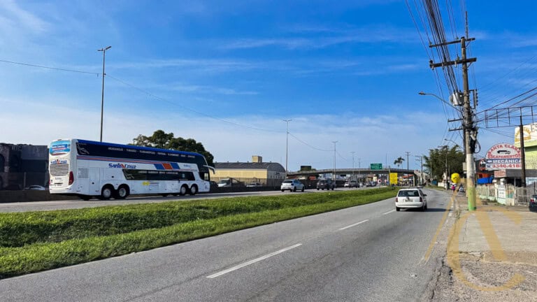 Terreno para locação, as margens da BR 101, São José, SC.